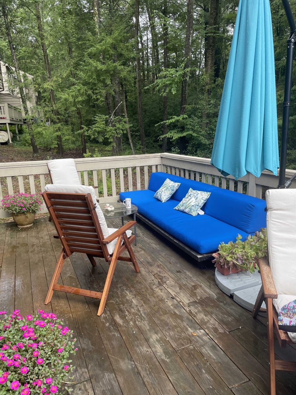 Outdoor deck