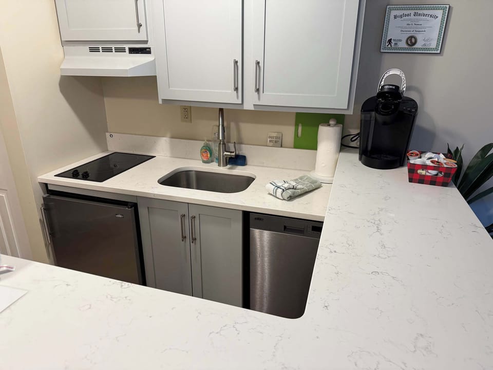 Beautiful redone Kitchen, complete with state of the art New Dishwasher and Fridge.