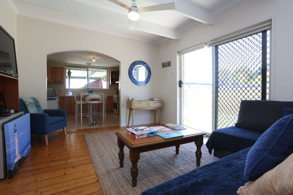 Lounge room 
