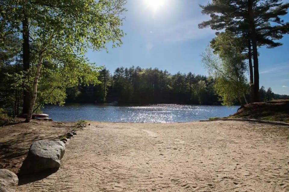 quiet beach 3 minute walk from cabin