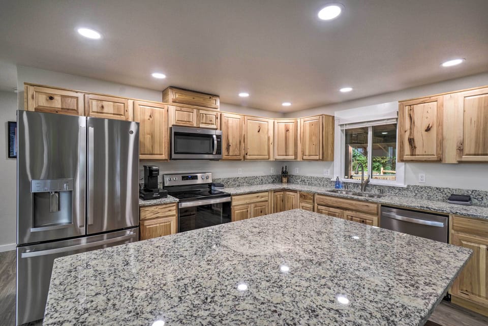 Kitchen | Keurig Coffee Maker