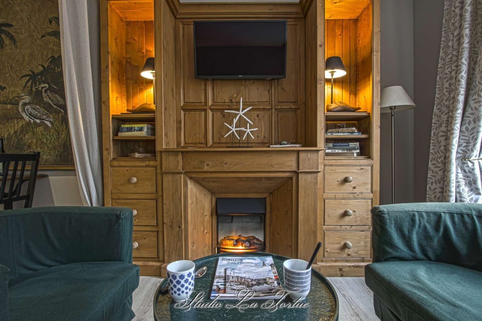 Studio La Tortue - Living room, Sitting area, TV
