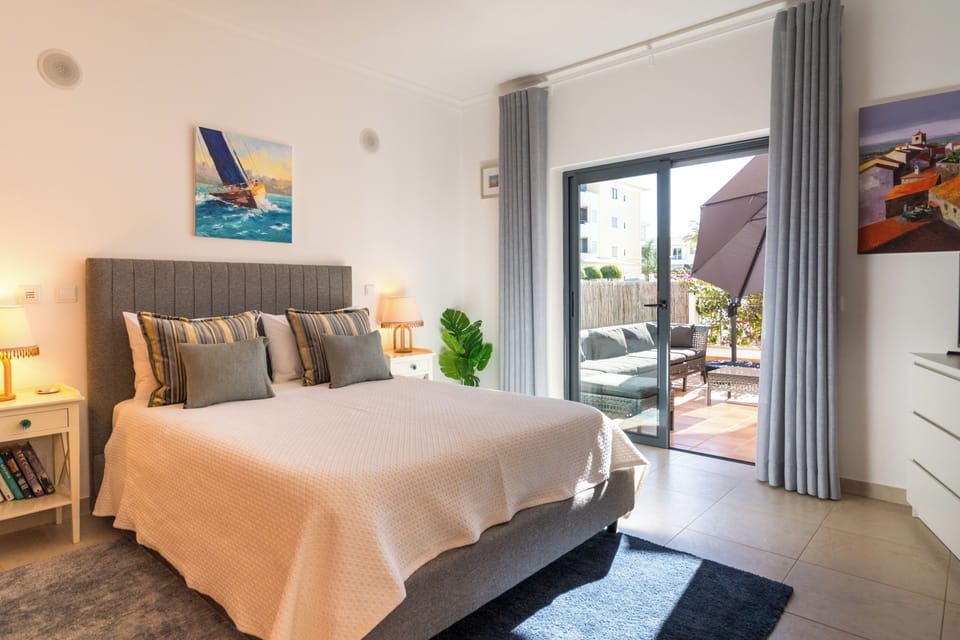 Master bedroom with ensuite 
