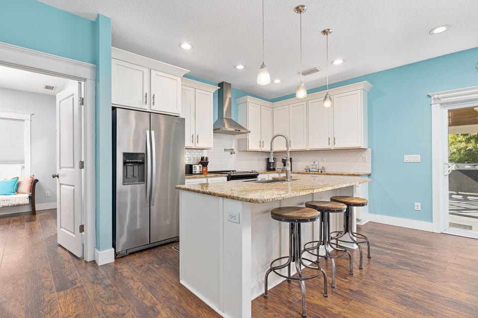 Fully Equipped Kitchen with Stainless Steel Appliances - First Floor
