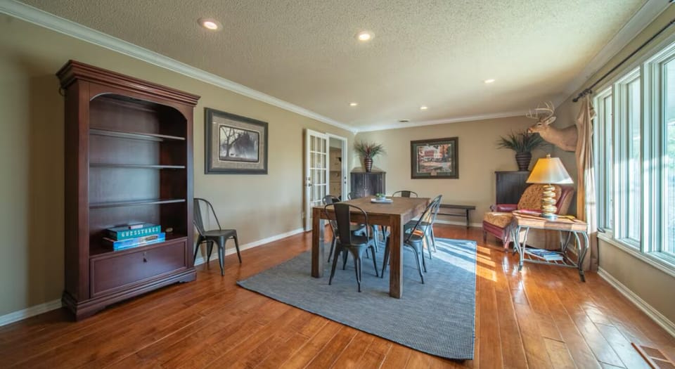 Large Dining/Gathering Room