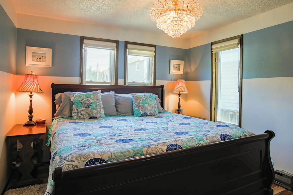 Queen size bed