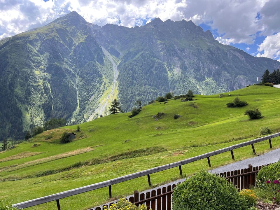 Cloud, Plant, Sky, Mountain, Ecoregion, Green, Natural Landscape, Natural Environment, Slope, Vegetation