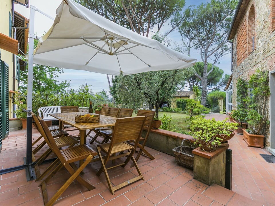Water, Sky, Plant, Property, Swimming Pool, Azure, Shade, Outdoor Furniture, Sunlounger, Tree