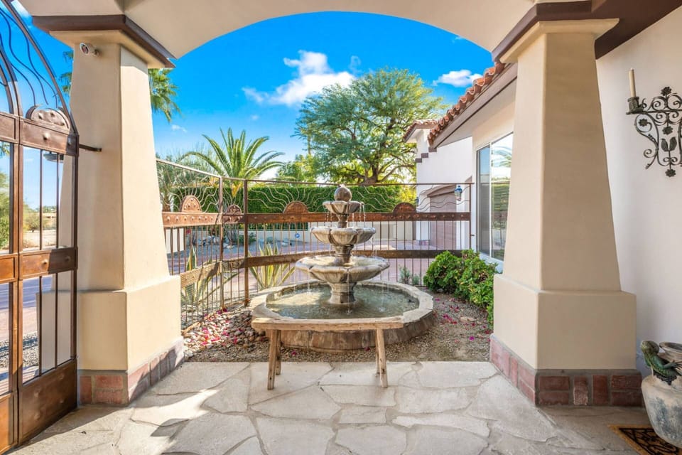 Entry Courtyard