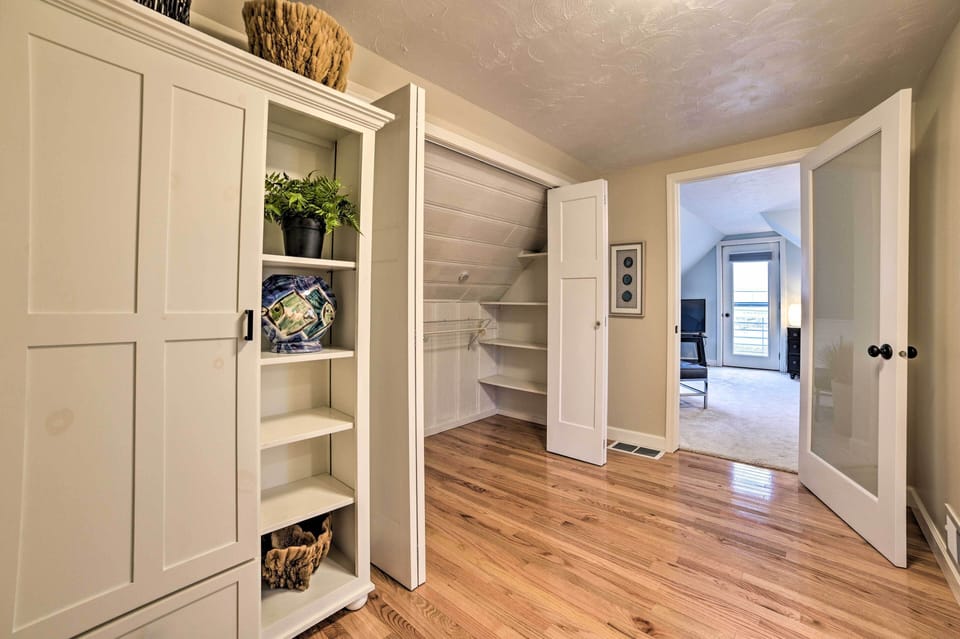 Bedroom 1 | Closet | En-Suite Bathroom