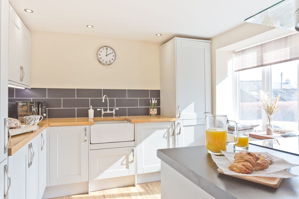 Living Room / Lounge