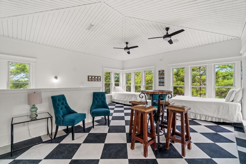 3rd Floor Bonus Room with 2 single beds