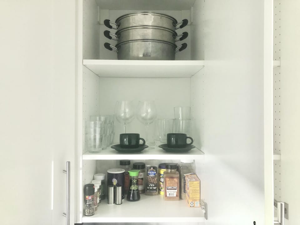 cooking supplies, glass ware