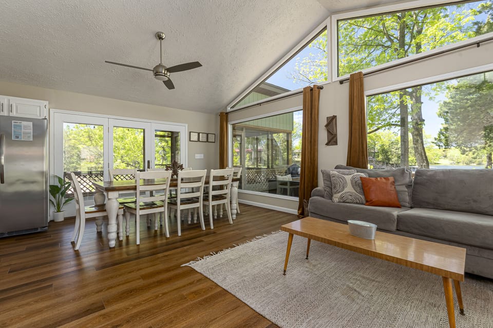 Living area and dining area view