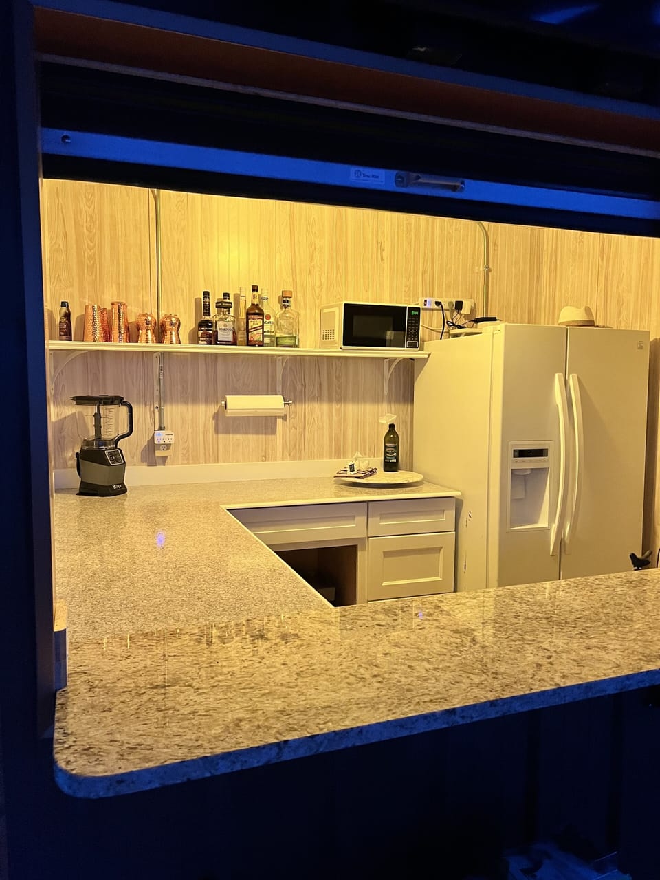 refrige, micro, blender, knives, plates, plasticware all to enhance dock living 