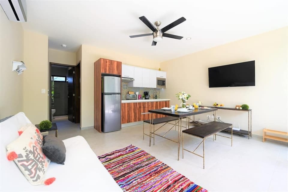 Kitchen and dining area
