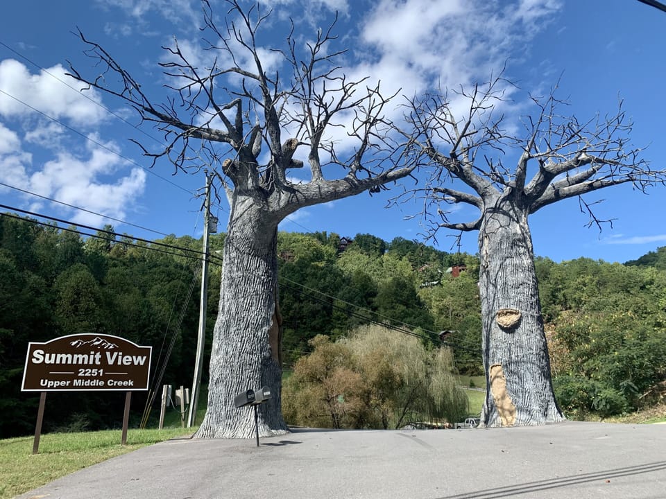 Entrance to community off of Upper Middle Creek Rd
