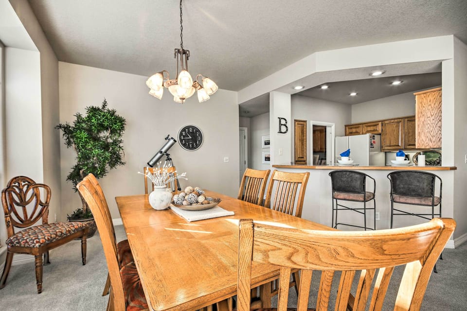 Dining Area | Dishware & Flatware