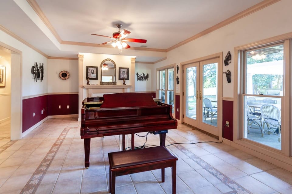 The baby grand piano is not just for the concert pianist in the family - it also has an electric self-playing feature!