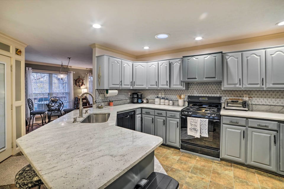 Kitchen | Fully Equipped | Cooking Basics