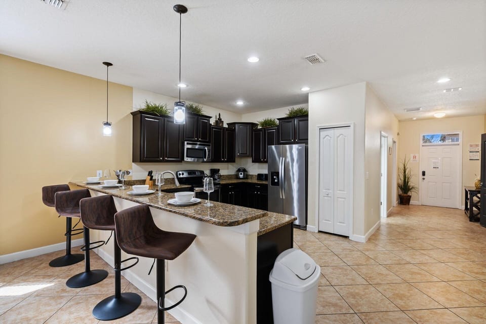 Kitchen Bar