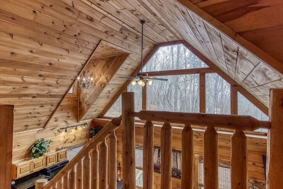 One of Smoky Mountain Gem's comfy bedrooms