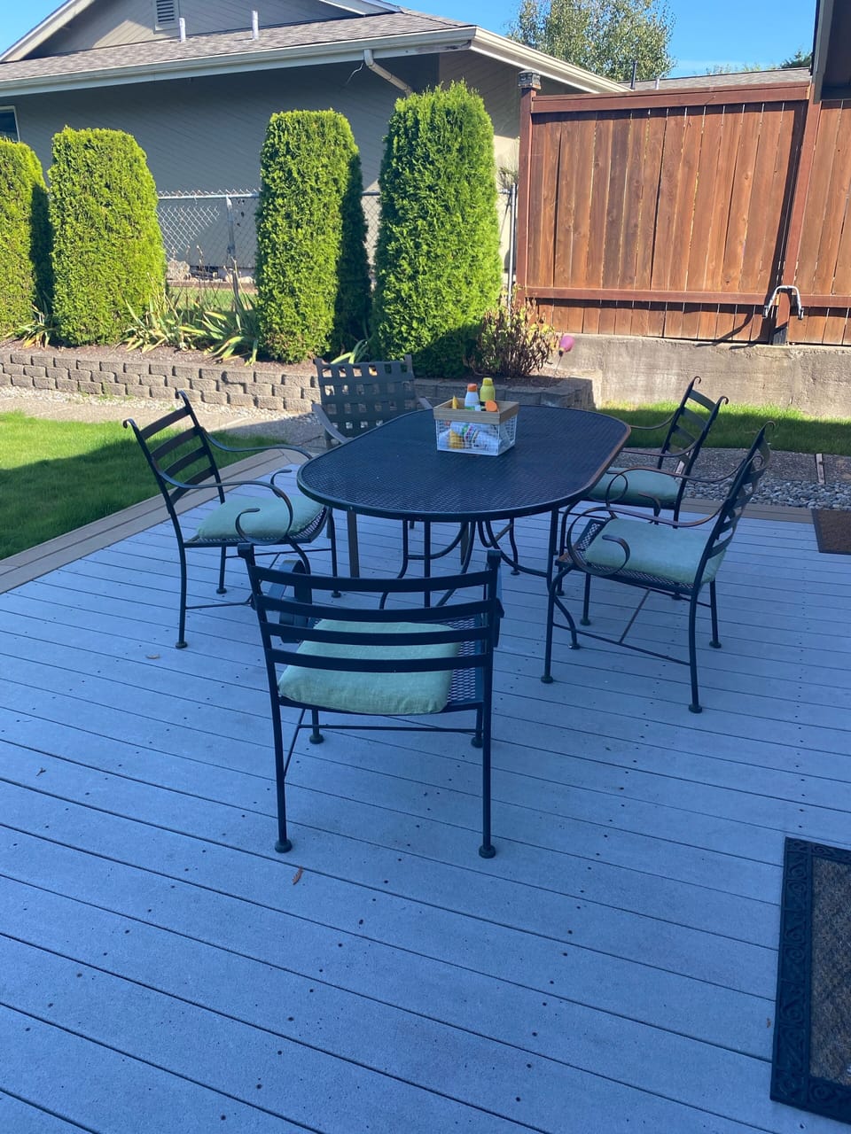Outdoor dining