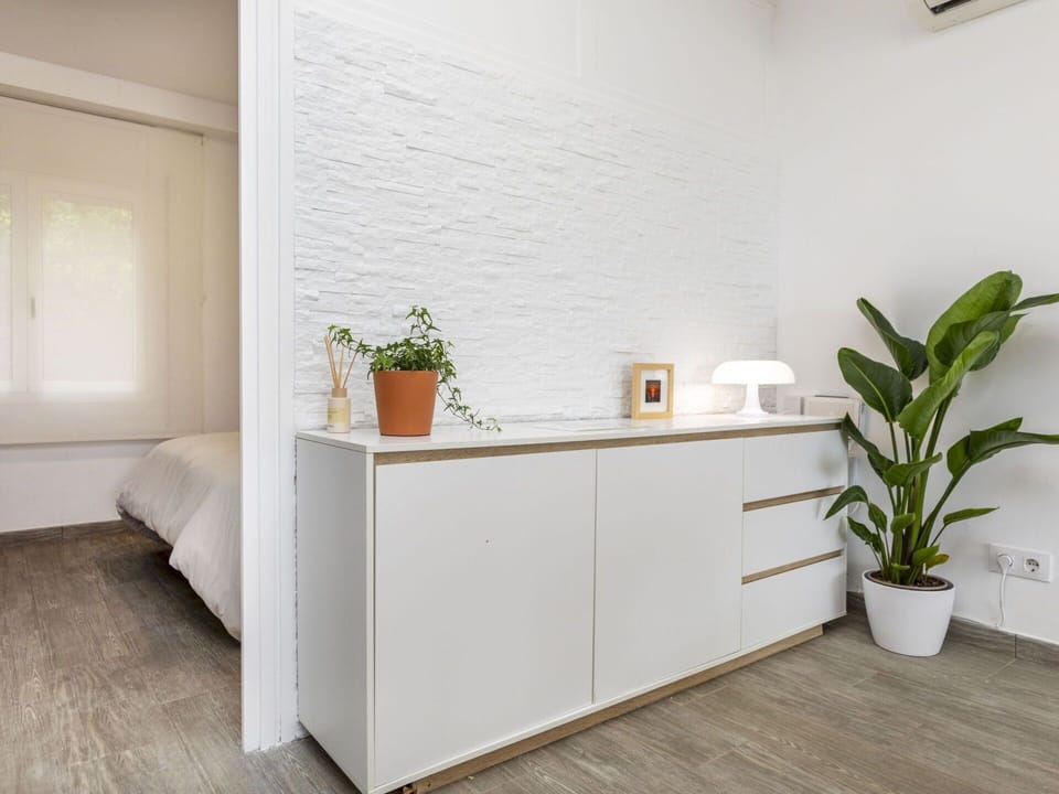 Wall, Flooring, Interior Design, Wood, Furniture, Floor, Room, Home, Wood Flooring, Cabinetry
