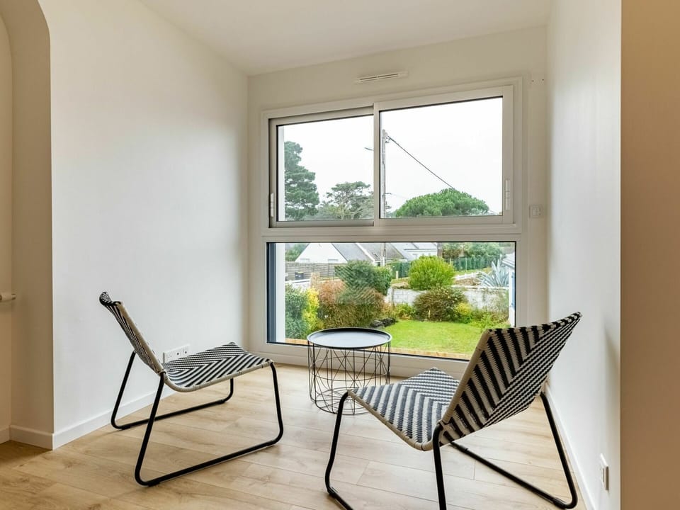 Furniture, Property, Plant, Chair, Rectangle, Wood, Window, Interior Design, Floor