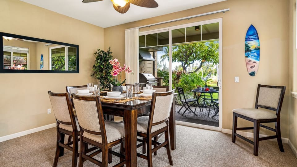 Dining area for 6.