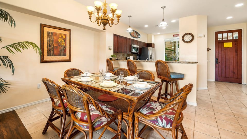 Inside dining area for 6
