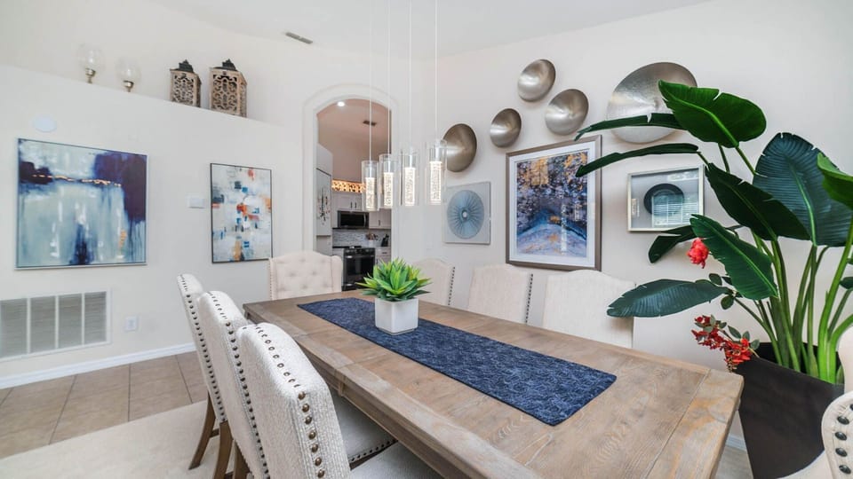 Dining Room (Angle)