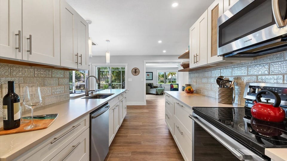 Gorgeous updated kitchen
