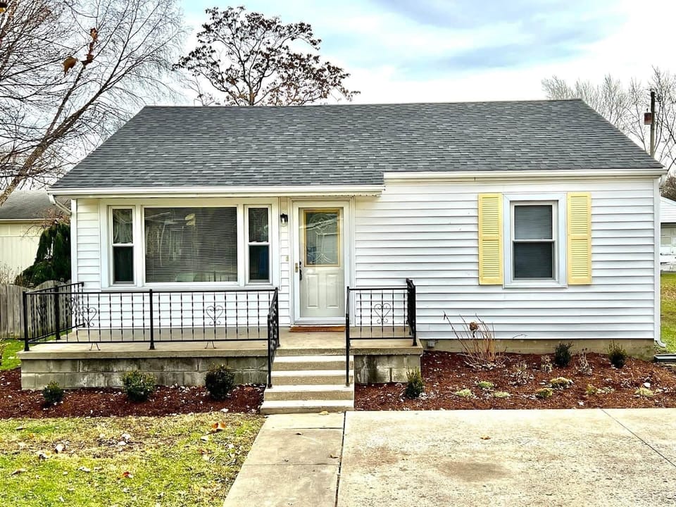 Exterior view. Room for two vehicles to park in front of the home! 