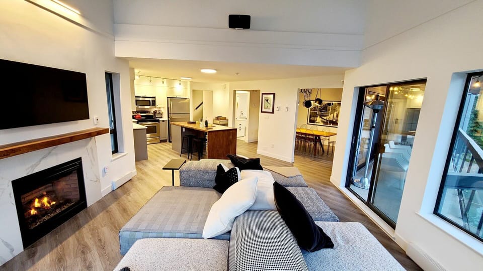 Open plan living and kitchen area