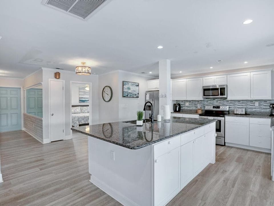 Large Open Kitchen