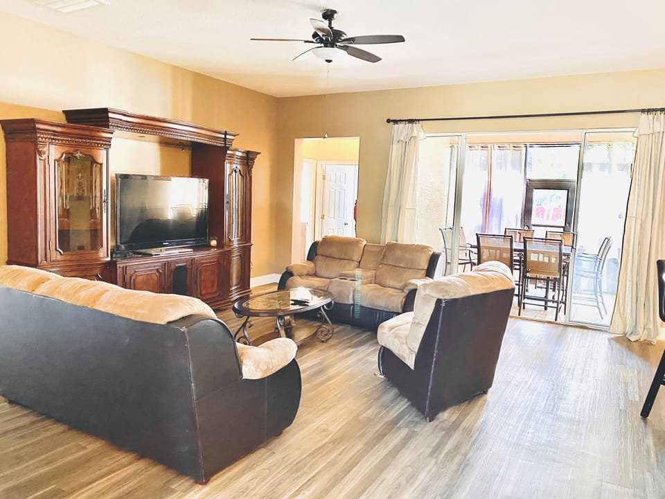 Common area/ living room