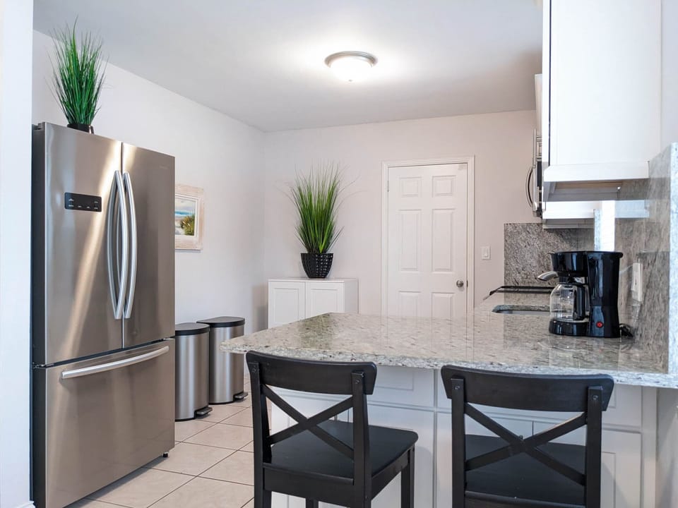 Fully equipped kitchen