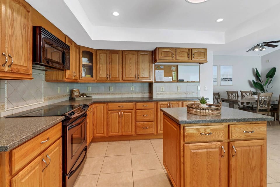 Full size appliances, cookware, dishes, many kitchen tools and small electrical appliances are provided.