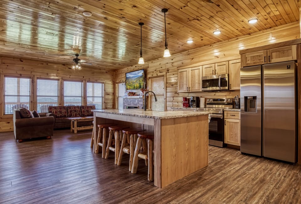 Cabin in the Smokies "Chasing Views" - Kitchen Island and fully furnished kitchen