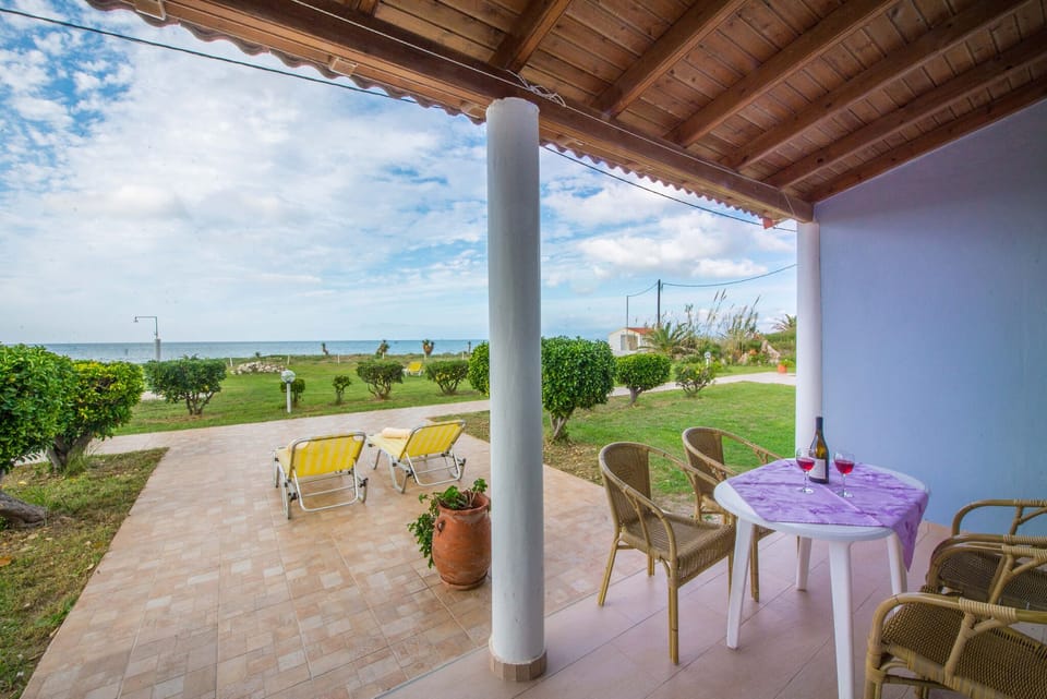 Beachside Bungalow 2 Acharavi Corfu Exterior