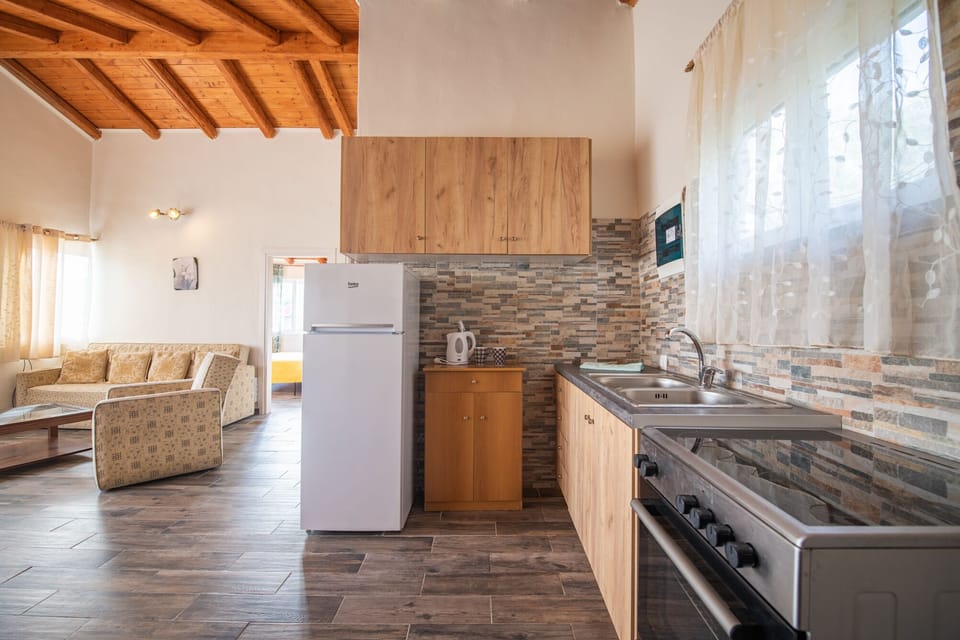 Stelios Stone House Sinarades Interior
