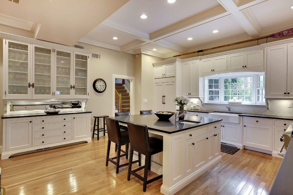 Main floor kitchen