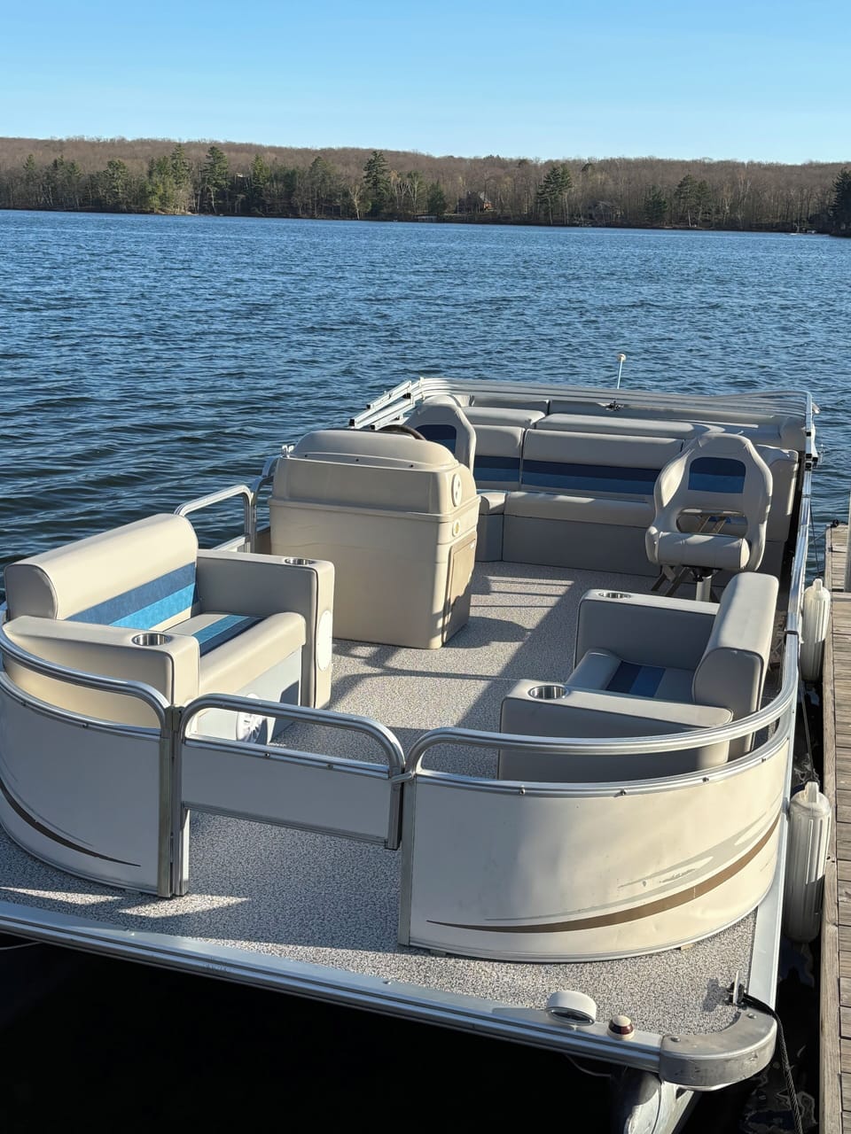 Available pontoon for rent