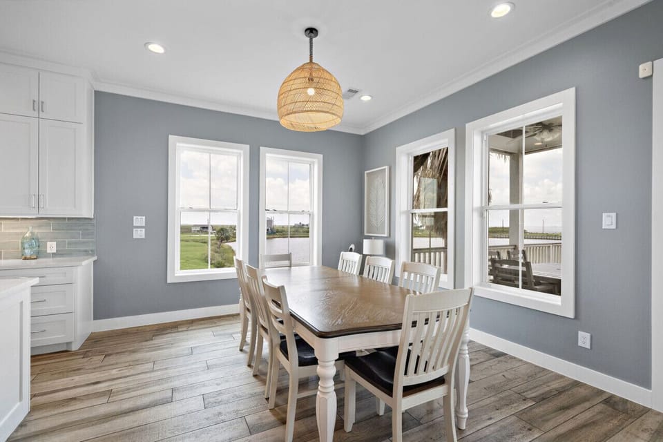Another angle of the dining area