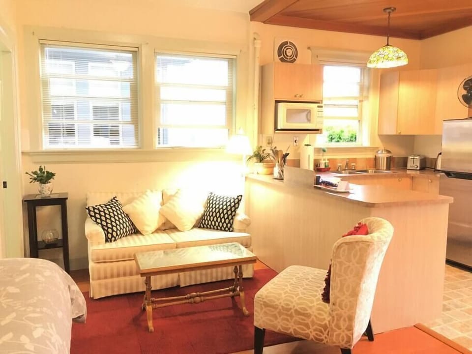 Cozy Sitting Area.