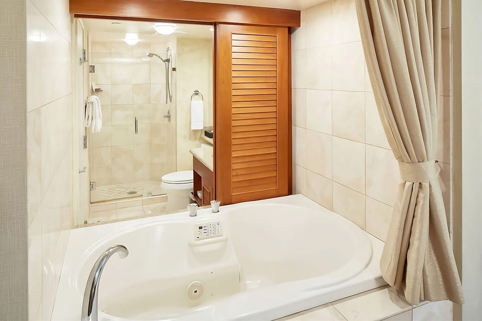 Indulge in a deep jetted soak after beach days.