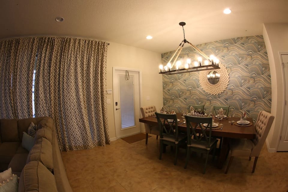 Dining Room - Open Space