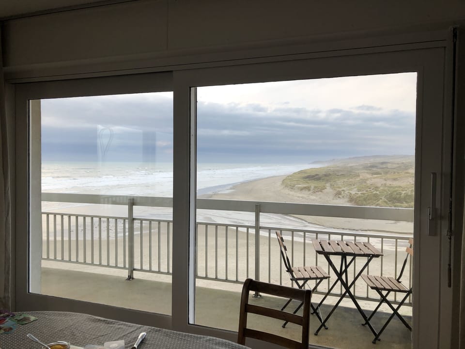 Beach/ocean view