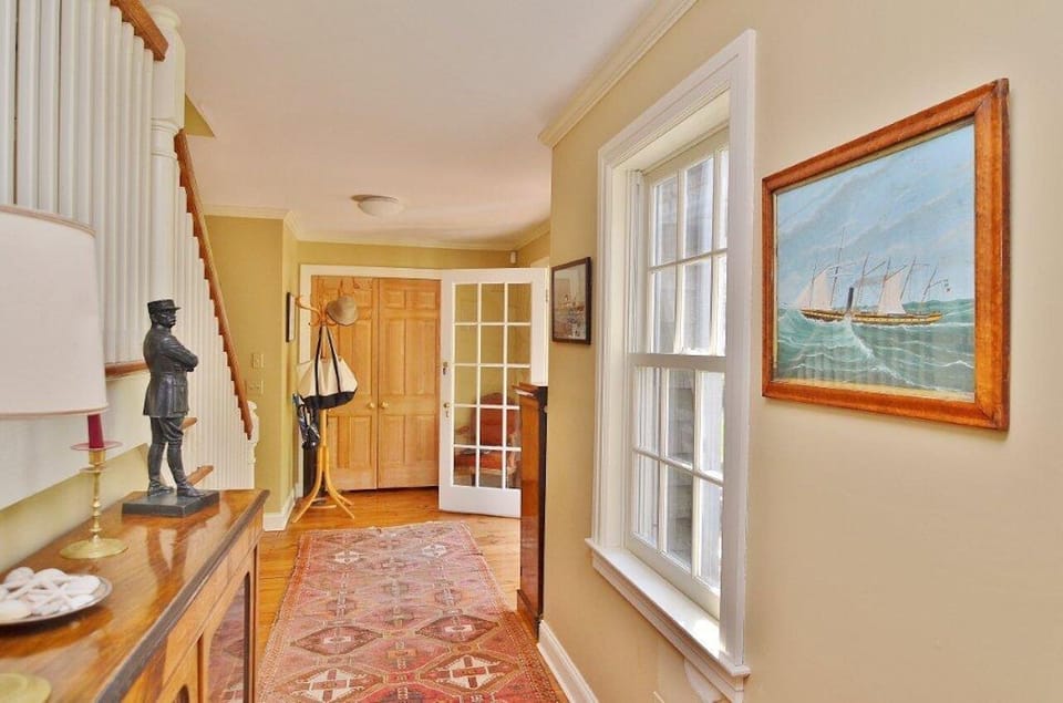 Entrance corridor
